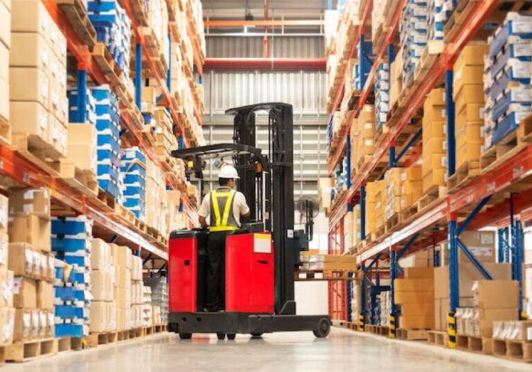 Warehouse-Logistics-&-Material-Handling